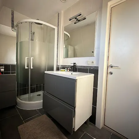 The2 Work Or Apartament