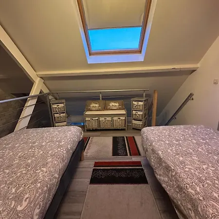 The2 Work Or Apartament *