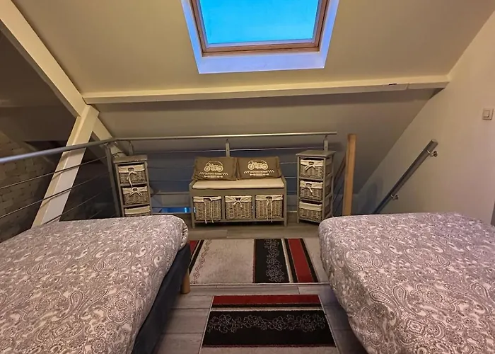 The2 Work Or Appartement *